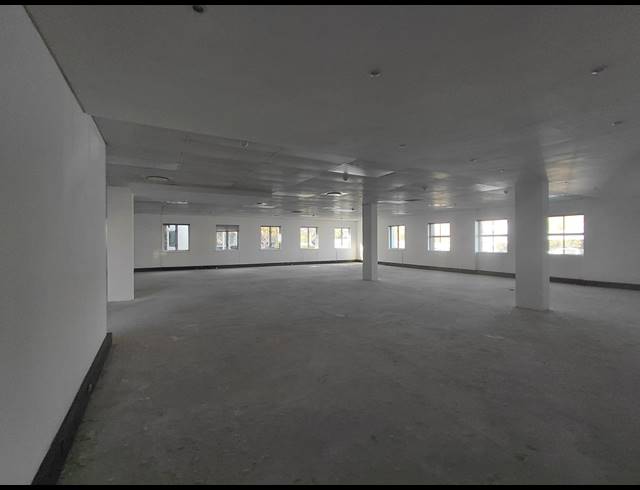 324M² OFFICE TO LET IN BRYANSTON